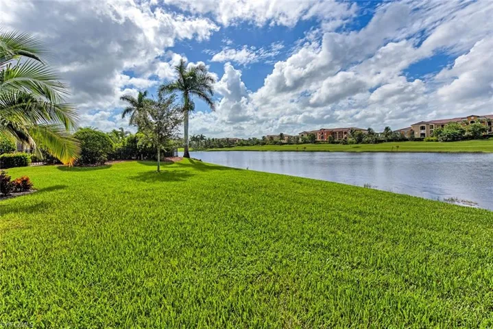 9683 Lipari Ct, Naples, Florida 34113