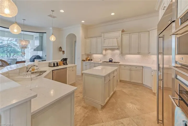 9683 Lipari Ct, Naples, Florida 34113