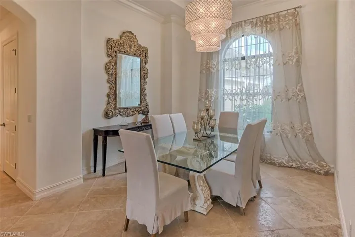 9683 Lipari Ct, Naples, Florida 34113
