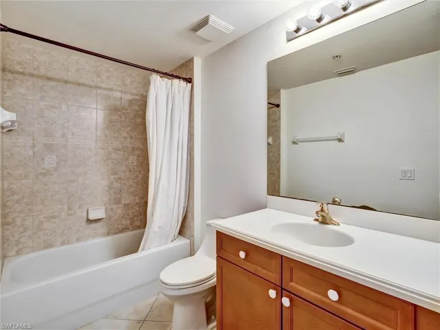 Second Bathroom with Tub