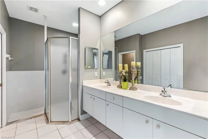 Primary BathroomPlenty of closet space.