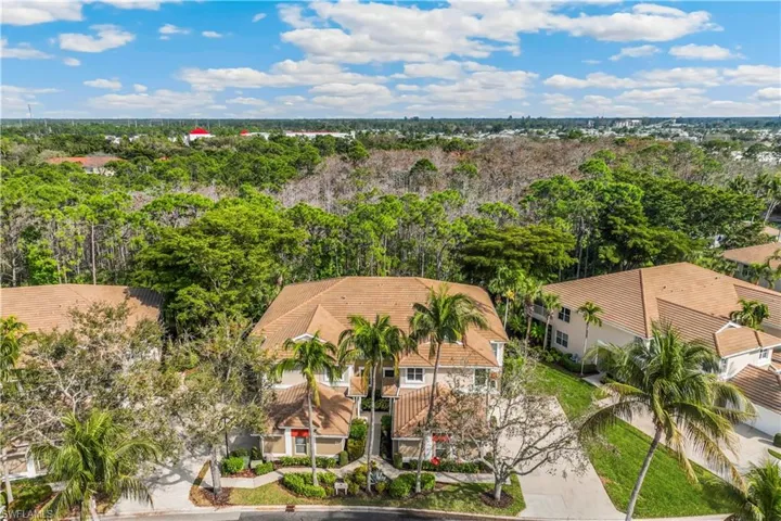 937  Carrick Bend  CIR, Naples, FL 34110