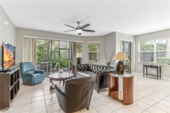 937  Carrick Bend  CIR, Naples, FL 34110