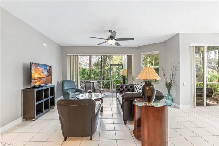 937  Carrick Bend  CIR, Naples, FL 34110