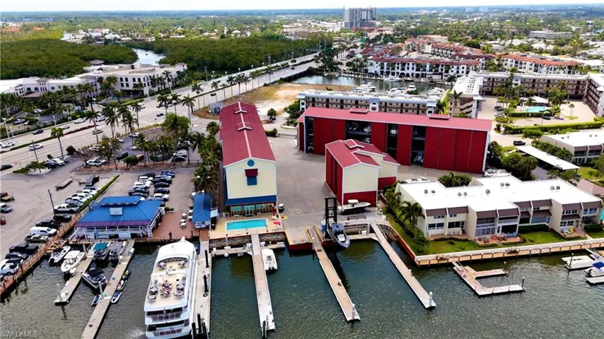 750  RIVER POINT UNIT B3-19  DR, Naples, FL 34102
