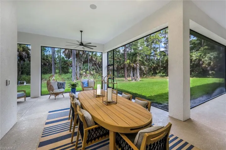 933 11th St Sw, Naples, Florida 34117