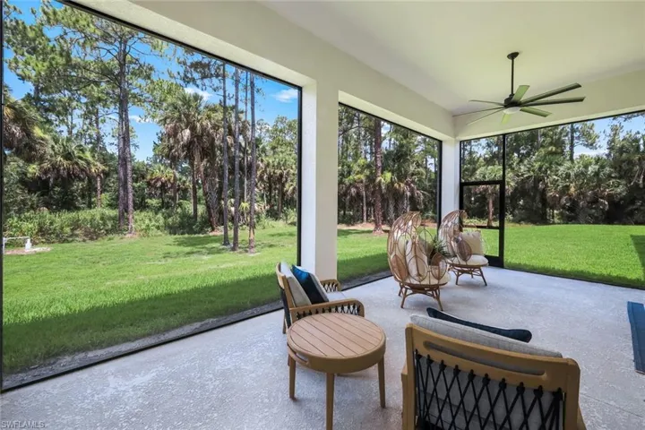933 11th St Sw, Naples, Florida 34117