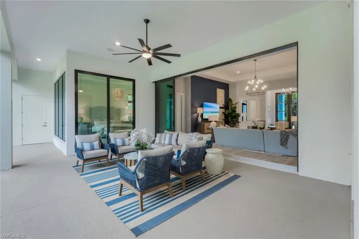 933 11th St Sw, Naples, Florida 34117