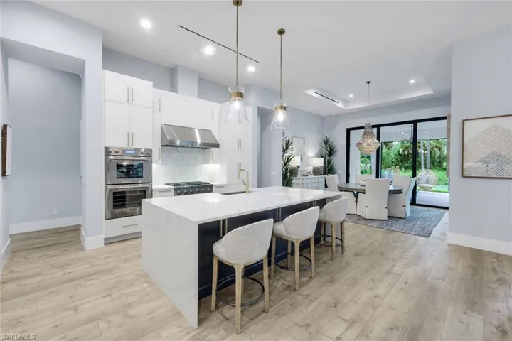 933 11th St Sw, Naples, Florida 34117