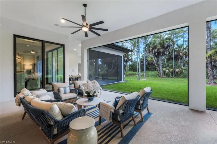 933 11th St Sw, Naples, Florida 34117