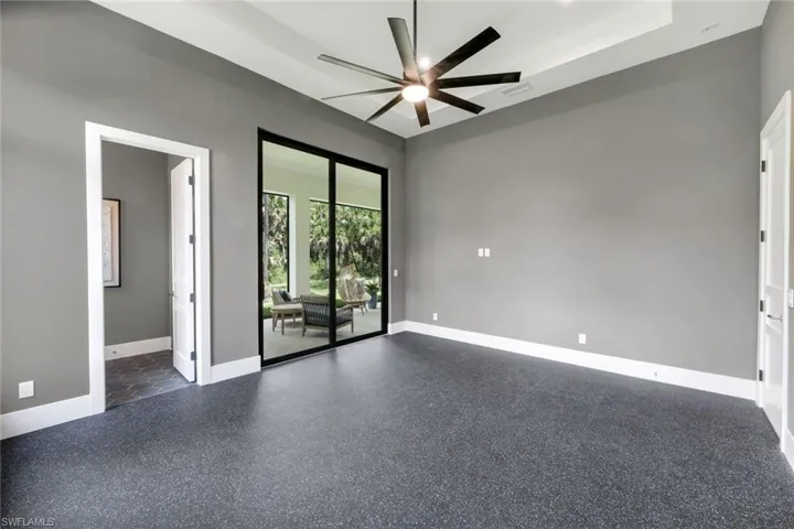 933 11th St Sw, Naples, Florida 34117