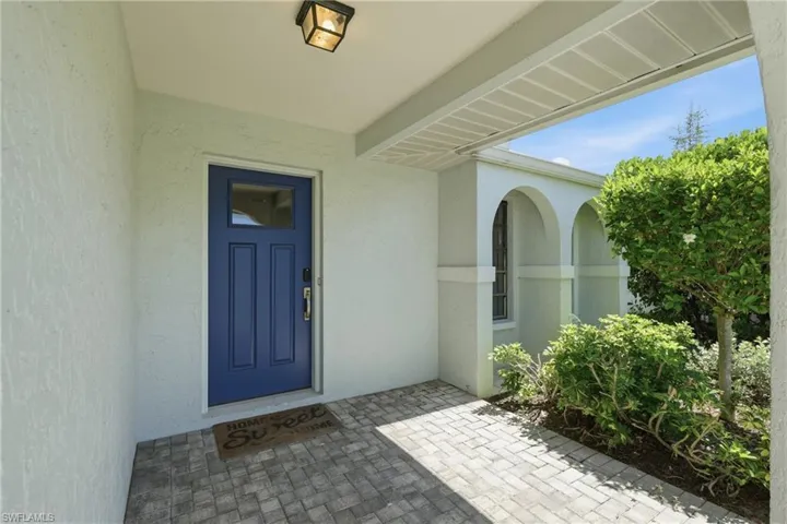 521 102nd Ave N, Naples, Florida 34108