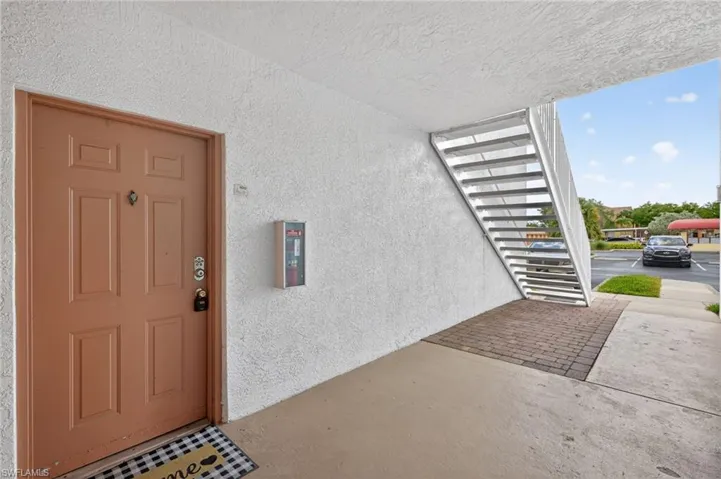 6401  Aragon  WAY, Fort Myers, FL 33966