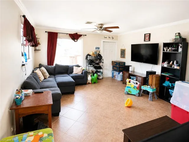 3605 40th St Sw, Lehigh Acres, Florida 33976