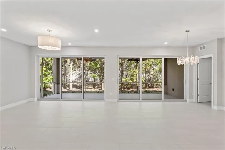 196  Indies E DR, Naples, FL 34114