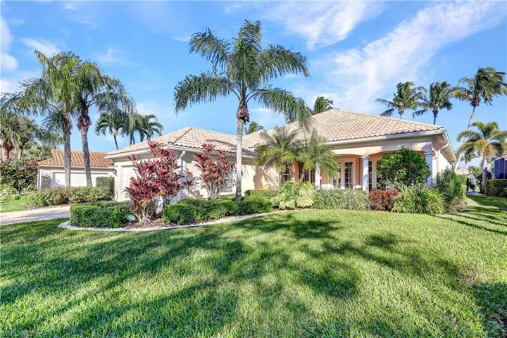 2895  Hatteras  WAY, Naples, FL 34119