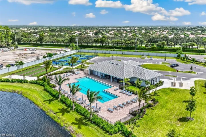 426 Tamarindo Ln, Naples, Florida 34114