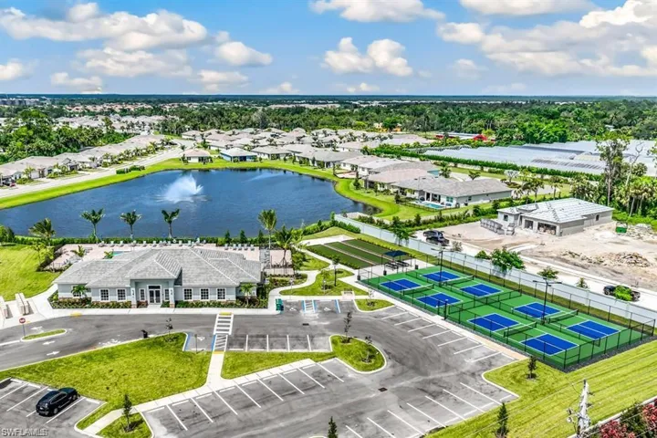 426 Tamarindo Ln, Naples, Florida 34114