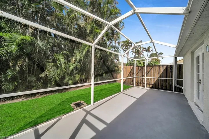 15069 Cloverdale Dr, Fort Myers, Florida 33919