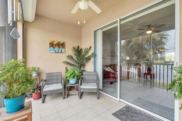 Screened in Lanai