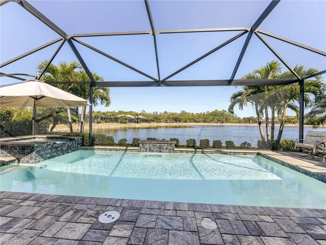 Oversized pool deck with upgraded pavers