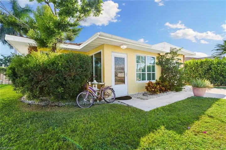 520  99th N AVE, Naples, FL 34108