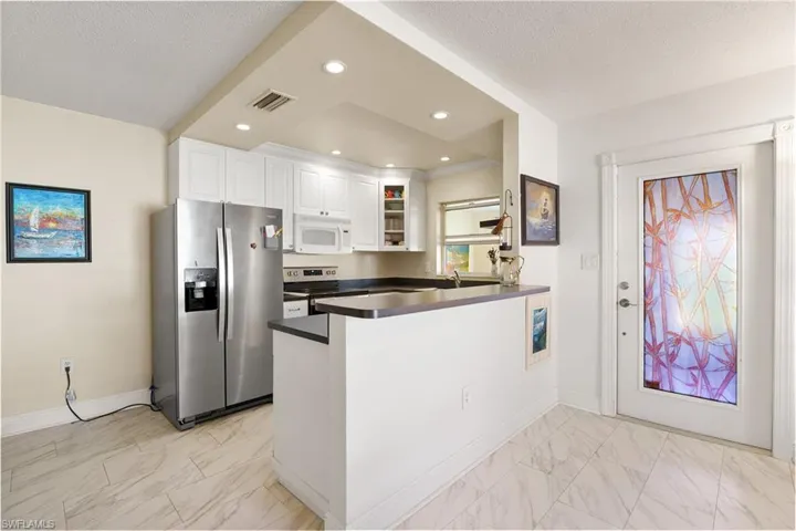 520  99th N AVE, Naples, FL 34108