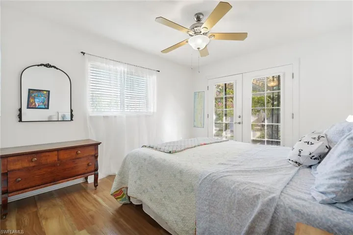 520  99th N AVE, Naples, FL 34108
