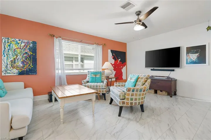 520  99th N AVE, Naples, FL 34108