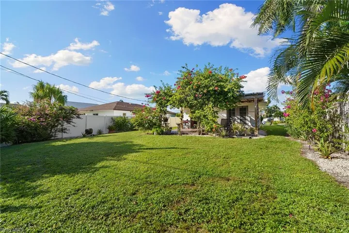 520  99th N AVE, Naples, FL 34108