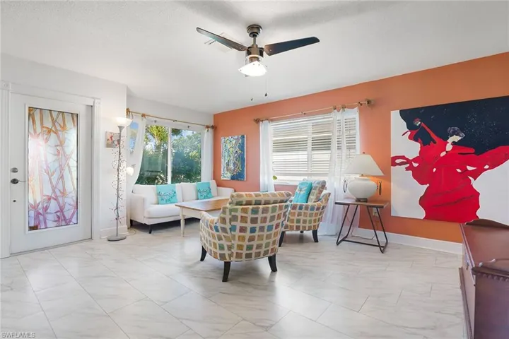 520  99th N AVE, Naples, FL 34108