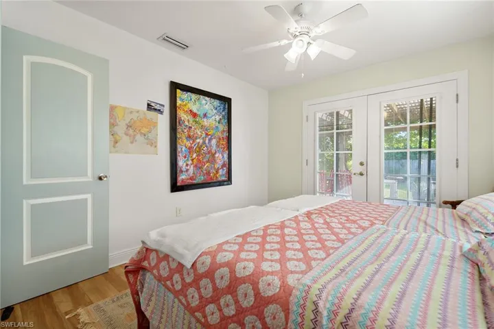 520  99th N AVE, Naples, FL 34108