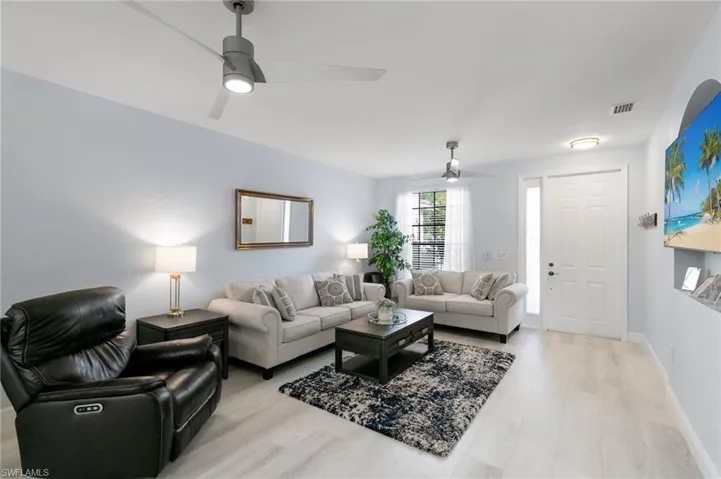 15068  Summit Place  CIR, Naples, FL 34119