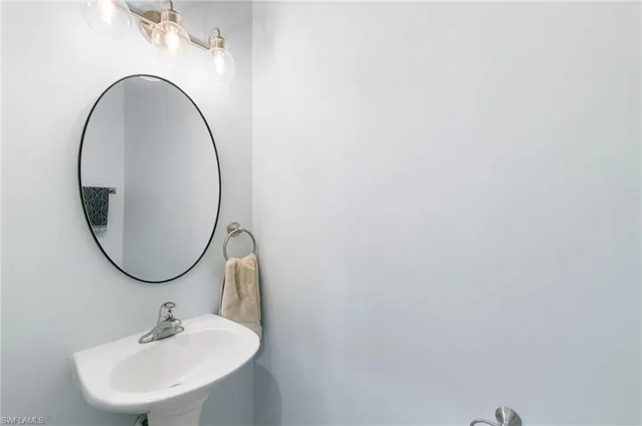 15068  Summit Place  CIR, Naples, FL 34119