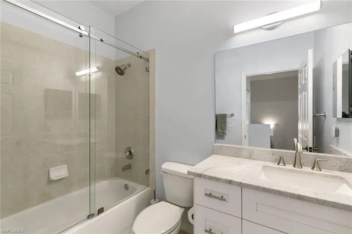 15068  Summit Place  CIR, Naples, FL 34119
