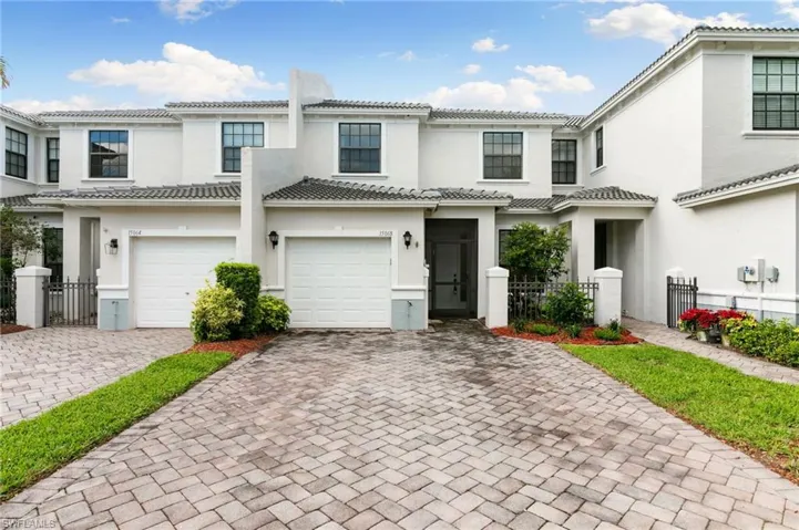 15068  Summit Place  CIR, Naples, FL 34119