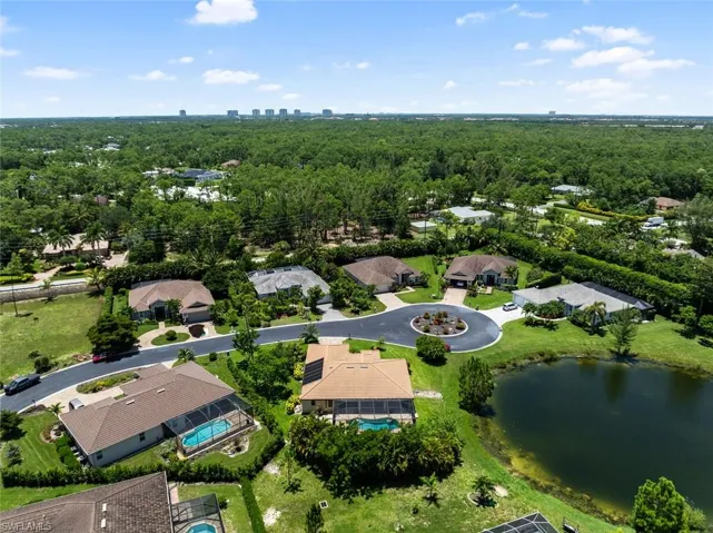 10011  Hidden Pines  LN, Bonita Springs, FL 34135