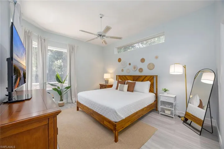 2656 River Reach Dr, Naples, Florida 34104