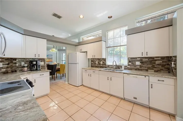 2656 River Reach Dr, Naples, Florida 34104