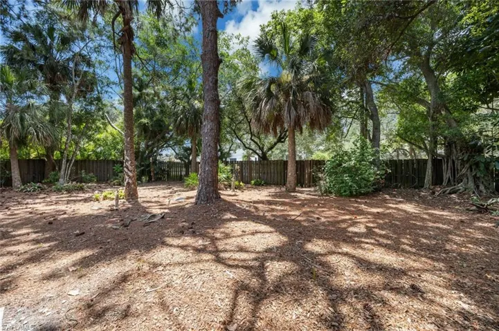 2656 River Reach Dr, Naples, Florida 34104