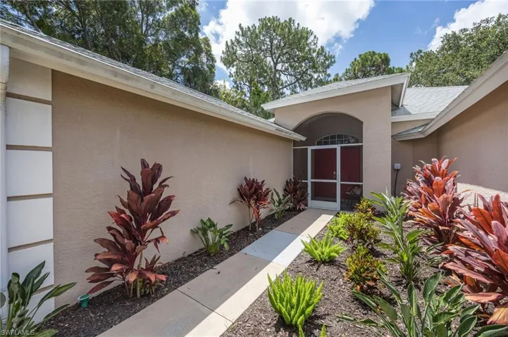 2656 River Reach Dr, Naples, Florida 34104