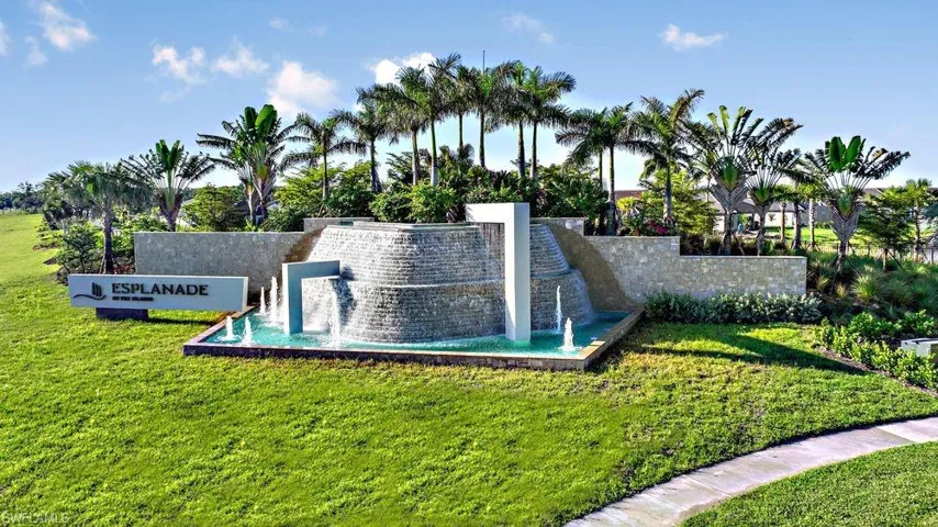15328  Lucerna  ST, Naples, FL 34114