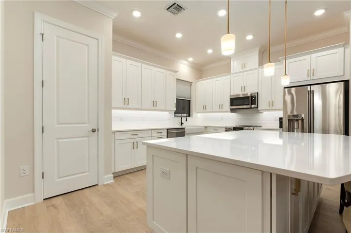 15328  Lucerna  ST, Naples, FL 34114