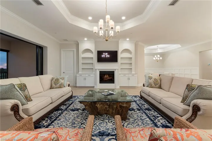 15328  Lucerna  ST, Naples, FL 34114