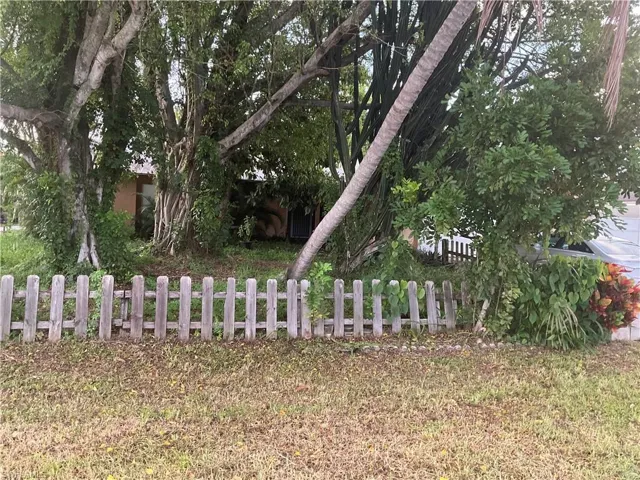 4201 32nd Ave Sw, Naples, Florida 34116