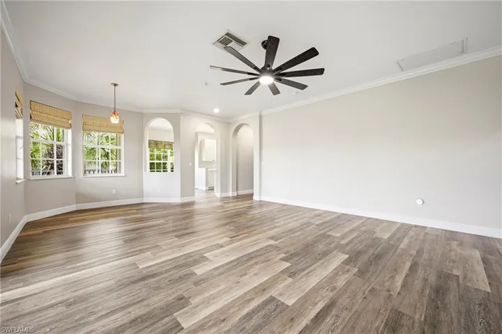 Very spacious gathering area