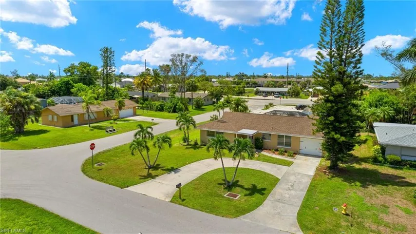 163 Sw 48th Ter, Cape Coral Fl 33914