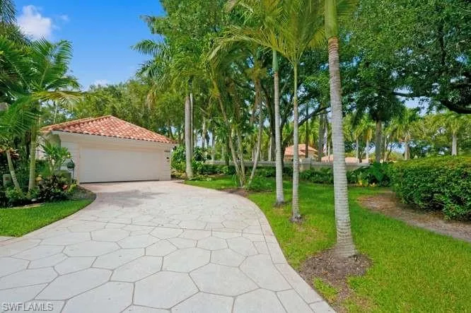 6000 Via Bella Ct, Naples, Florida 34109