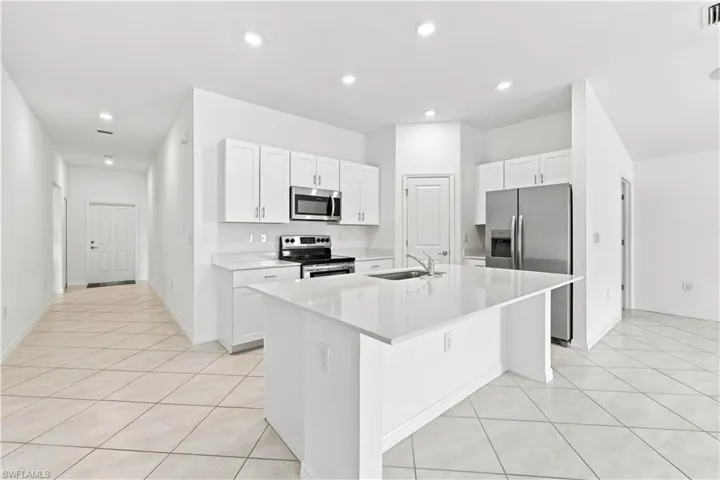 3513 Ne 12th Ave, Cape Coral, Florida 33909