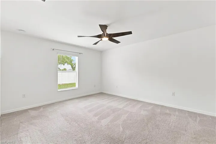 3513 Ne 12th Ave, Cape Coral, Florida 33909